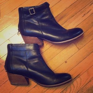 Kork Ease black wedge boots. Size 8.